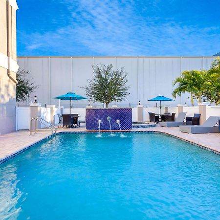 La Quinta By Wyndham Tampa Central Carrollwood Village Bagian luar foto