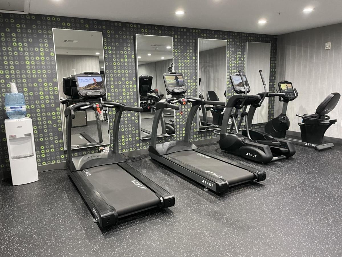 La Quinta By Wyndham Tampa Central Carrollwood Village Bagian luar foto