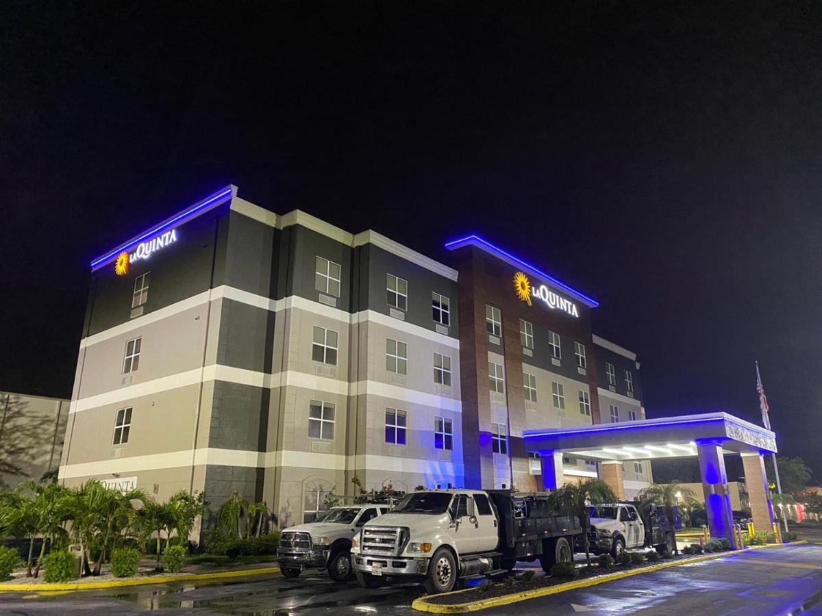 La Quinta By Wyndham Tampa Central Carrollwood Village Bagian luar foto