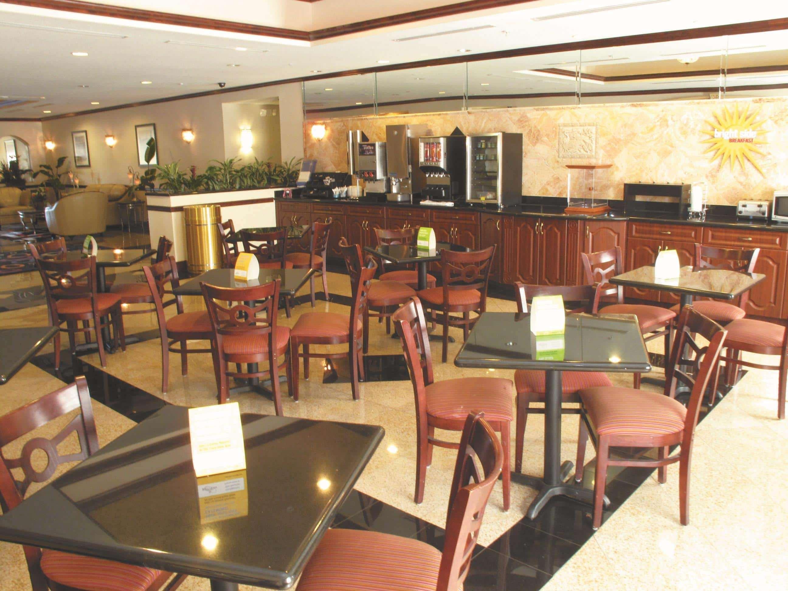 La Quinta By Wyndham Tampa Central Carrollwood Village Bagian luar foto