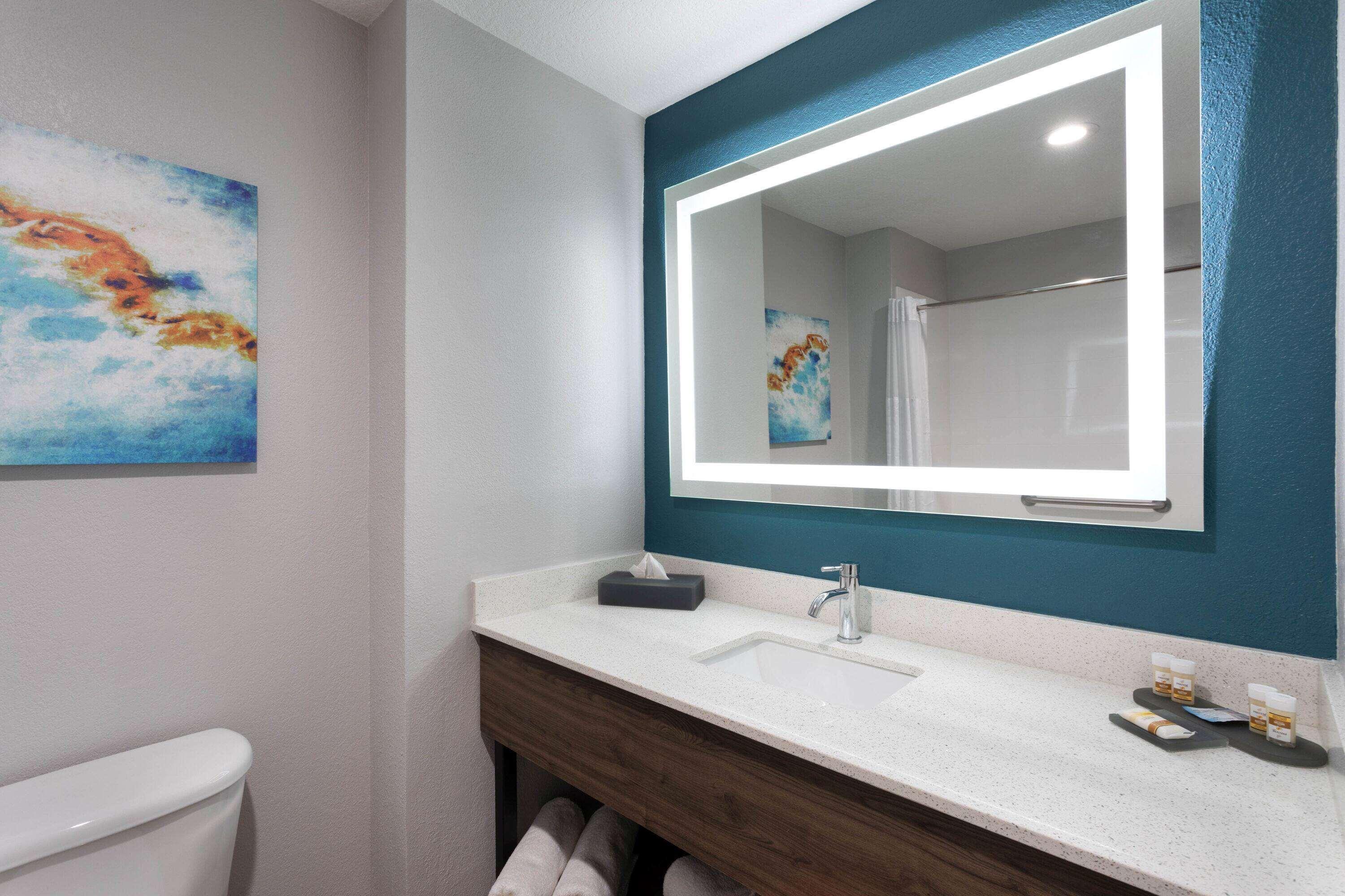 La Quinta By Wyndham Tampa Central Carrollwood Village Bagian luar foto