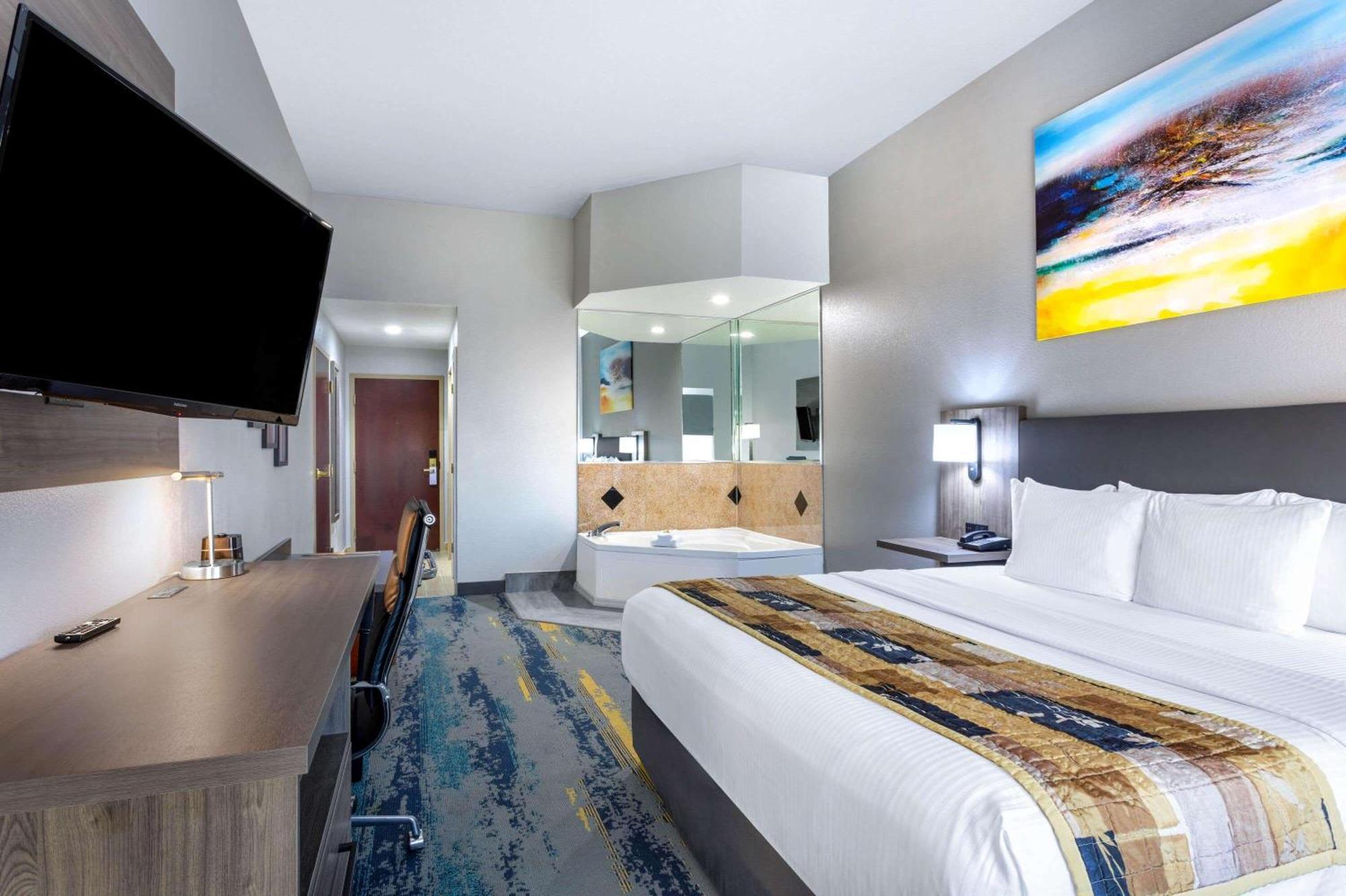 La Quinta By Wyndham Tampa Central Carrollwood Village Bagian luar foto